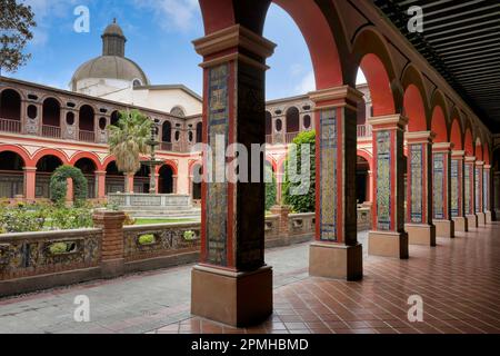 Premier cloître, Basilique et couvent de Saint-Domingue (couvent du Saint-Rosaire), Lima, Pérou, Amérique du Sud Banque D'Images