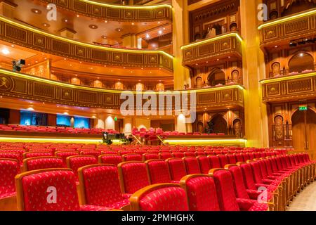 Intérieur de l'Opéra Royal, Muscat, Oman, Moyen-Orient Banque D'Images