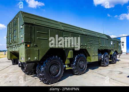 Lanceur automoteur 9P78-1 OTRK Iskander-M de l'armée russe à l'exposition de Zhukovsky Banque D'Images