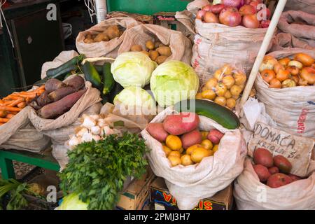 Marché, Herceg Novi, dans la baie de Kotor, Monténégro Banque D'Images