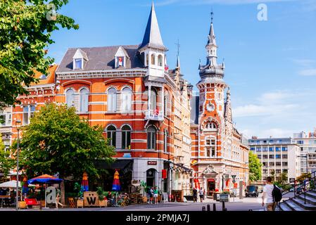 Ancien immeuble de bureaux de poste. Louvain, Communauté flamande, région flamande, Belgique, Europe Banque D'Images