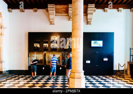 Détail intérieur du bâtiment de l'hôtel de ville. L'hôtel de ville de Bruges est l'un des plus anciens hôtels de toute la région des pays-Bas. Il est situé sur Burg Sq Banque D'Images