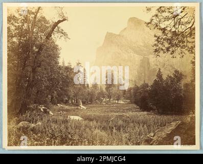 Photographie, Pohono, Bridal Veil, Yosemite; photographiée par Carleton E. Watkins (américain, 1829 – 1916); États-Unis; imprimé argentique en albumine; 39 x 52,8 cm (15 3/8 x 20 13/16 po) Banque D'Images