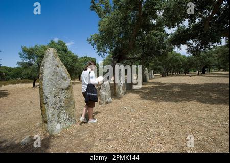 Menhirs et les inhumations mégalithiques de Pranu Mutteddu, Goni (CA), Sardaigne, Italie Banque D'Images