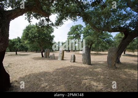 Menhirs et les inhumations mégalithiques de Pranu Mutteddu, Goni (CA), Sardaigne, Italie Banque D'Images