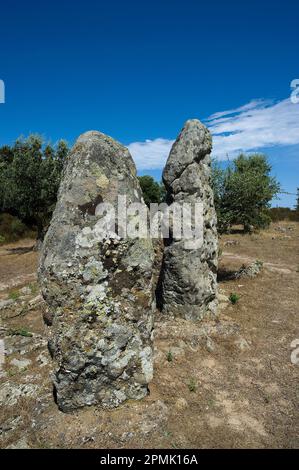 Menhirs et les inhumations mégalithiques de Pranu Mutteddu, Goni (CA), Sardaigne, Italie Banque D'Images