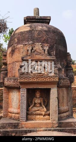 Ancien Stupa bouddhiste du Monastère Udaygiri No.1, Jaipur, Odisha, Inde. Banque D'Images