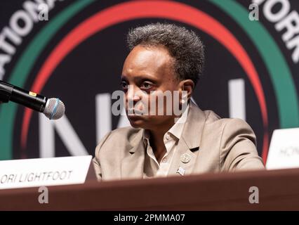 Lori Lightfoot, maire sortant de Chicago, participe à un panel sur la sécurité publique au NAN 2023 convention Day 2 au Sheraton Times Square à New York sur 13 avril 2023 Banque D'Images