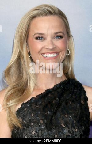 13 avril 2023, Westwood, CA, Etats-Unis: LOS ANGELES - APR 13: Reese Witherspoon à la dernière chose qu'il m'a dit première de la série Apple+ au Théâtre Bruin sur 13 avril 2023 à Westwood, CA (image de crédit: © Kay Blake/ZUMA Press Wire) USAGE ÉDITORIAL SEULEMENT! Non destiné À un usage commercial ! Banque D'Images