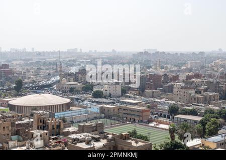 Une vue de paysage urbain depuis la Citadelle Saladin de la ville du Caire en Egypte Banque D'Images