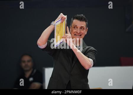 ISTANBUL, TURKIYE - 27 NOVEMBRE 2022: L'entraîneur de Vakifbank Giovanni Guidetti à Turk Hava Yollari Turk Sultans League match dans le Vakifbank Sport Hall Banque D'Images