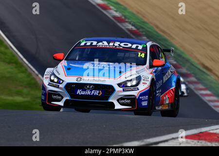 Ronan Pearson, Hyundai i30N, BTCC, British Touring car Championship, journée de lancement et événement médiatique, BTCC Media Day, une chance pour les 2023 participants Banque D'Images