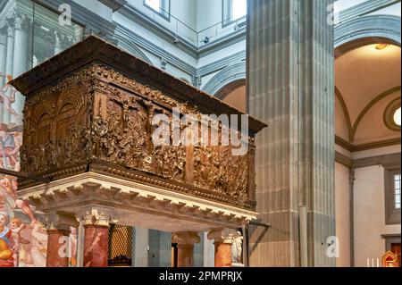 'La passion' de Donatello en marbre et bronze à la basilique San Lorenzo à Florence, Italie Banque D'Images