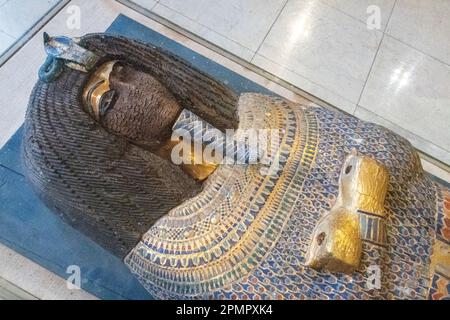 Le sarcophage extérieur du cercueil d'Akhénaton au Musée des Antiquités égyptiennes au Caire, Egypte Banque D'Images