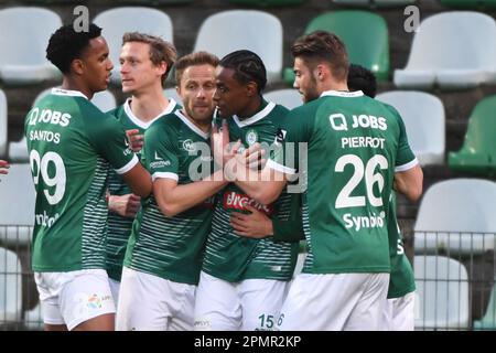 Lommel, Belgique. 14th avril 2023. Amar Fatah de Lommel célèbre après avoir marqué un match de football entre KMSK Deinze et Lommel SK, le vendredi 14 avril 2023 à Deinze, le 7 jour de la relégation les éliminatoires de la 2022-2023 'Challenger Pro League' 1B deuxième division du championnat belge. BELGA PHOTO JILL DELSAUX crédit: Belga News Agency/Alay Live News Banque D'Images