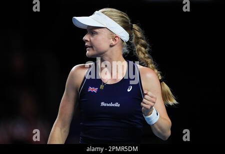 Le Harriet Dart de Grande-Bretagne réagit lors du match de qualification de la coupe Billie Jean King entre la Grande-Bretagne et la France à l'arène Coventry Building Society, à Coventry. Date de la photo: Vendredi 14 avril 2023. Banque D'Images