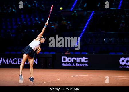 Stuttgart, Allemagne. 14th avril 2023. Tennis, femmes: Billie Jean King Cup - cycle de qualification, Allemagne - Brésil, Porsche Arena. Tatjana Maria d'Allemagne en action. Crédit : Tom Weller/dpa/Alay Live News Banque D'Images