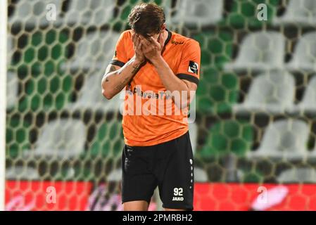 Lommel, Belgique. 14th avril 2023. Lennaert Mertens de Deinze semble abattu lors d'un match de football entre KMSK Deinze et Lommel SK, le vendredi 14 avril 2023 à Deinze, le 7 jour de la relégation les éliminatoires de la 2022-2023 'Challenger Pro League' 1B deuxième division du championnat belge. BELGA PHOTO JILL DELSAUX crédit: Belga News Agency/Alay Live News Banque D'Images