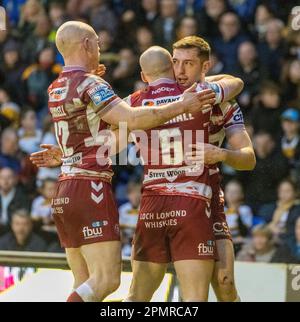 Warrington, Cheshire, Angleterre 14th avril 2023. Wigan Warriors célèbre l'essai de Jake Wardle, pendant Warrington Wolves V Wigan Warriors Rugby League football Club au stade Halliwell Jones, The Betfred Super League, Warrington ((Credit image: ©Cody Froggatt/Alamy Live news) Banque D'Images