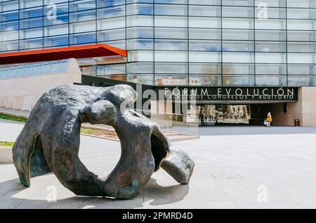 Forum Evolution, Palais des Congrès et Auditorium. Forme la pièce maîtresse de ce que l'on appelle 'Complejo de la Evolución Humana', composé d'évolution humaine, c Banque D'Images