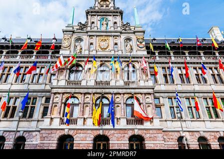 L'hôtel de ville d'Anvers, bâtiment de la Renaissance, se trouve à l'ouest de la grande place du marché d'Anvers. Érigé entre 1561 et 1565 Banque D'Images