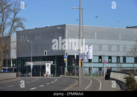 BMW Berlin Branch, Kaiserdamm, Westend, Berlin, Allemagne Banque D'Images