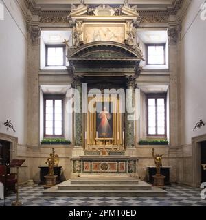 Vue sur un autel de la basilique Santa Maria Maggiore à Rome. Connue sous le nom de Basilique de Santa Maria della Neve, elle est la seule église romaine qui préserve le strict plan basilique. Il a souvent été utilisé personnellement par les papes. Banque D'Images