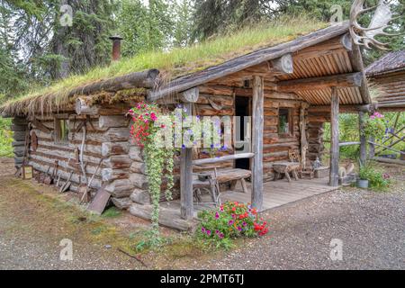 Chalet en bois de Old Trapper en Alaska Banque D'Images