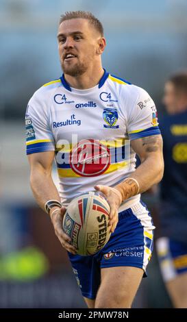 Warrington, Cheshire, Angleterre 14th avril 2023. Matt Duffy de Warrington se réchauffe, pendant le club de football Warrington Wolves V Wigan Warriors Rugby League au stade Halliwell Jones, la Super League de Betfred, Warrington (Credit image: ©Cody Froggatt/Alamy Live news) Banque D'Images