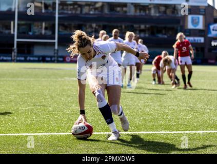 Ellie Kildunne, en Angleterre, a marqué ses côtés 6th fois au cours de la troisième partie des six Nations des femmes TikTok, Cardiff Arms Park, Cardiff. Date de la photo: Samedi 15 avril 2023. Banque D'Images