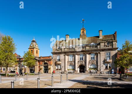 Bâtiment municipal et salle du marché dans le centre-ville de Crewe Cheshire Royaume-Uni Banque D'Images