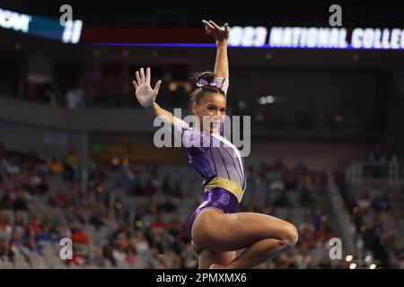 13 avril 2023: Haleigh Bryant (LSU) pendant les Championnats nationaux de gymnastique collégiale 2023 de la NCAA demi-finale 1 à Dickies Arena à fort Worth, Texas. Melissa J. Perenson/Cal Sport Media(Credit image: © Melissa J. Perenson/Cal Sport Media) Banque D'Images