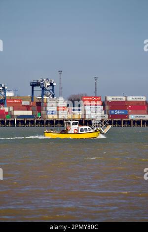 Harwich Harbour Ferry à l'œuvre. Banque D'Images