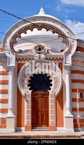 L'entrée de la Casa Morisca, l'une des merveilles architecturales de Merida. Merida, Yucatan, Mexique. Banque D'Images