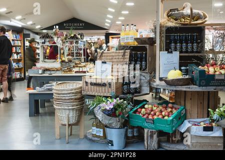 Tebay Services le 20th octobre 2022 près d'Orton, Cumbria, en Angleterre. Tebay Services est une ferme familiale située sur l'autoroute M6. Crédit : SMP Banque D'Images