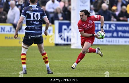 Bedford, Royaume-Uni. 15th avril 2023. Championnat de rugby RFU. Bedford Blues V Jersey Reds. Terrain de rugby Bedford Blues. Bedford. James Mitchell (Jersey) pendant le match de rugby du Bedford Blues V Jersey Reds RFU Championship. Credit: Sport en images/Alamy Live News Banque D'Images