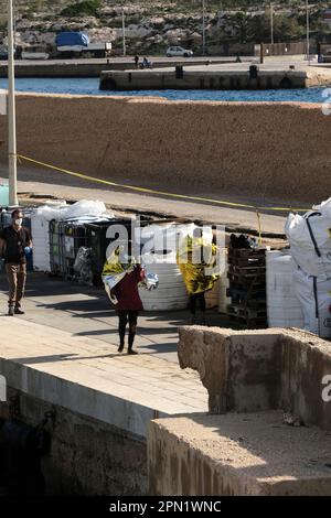 Lampedusa , Sicile, 7 novembre le 2022 novembre, des migrants ont été secourus ces derniers jours par la garde côtière italienne et débarqués sur l'île de Lampedusa le 2022. Banque D'Images