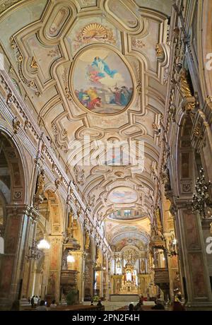 Magnifique intérieur de la cathédrale métropolitaine de Santiago, Plaza de Armas Square, Santiago, Chili, Amérique du Sud Banque D'Images