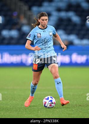 Sydney, Australie. 16th avril 2023. Charlize Jayde Rule of Western United en action lors du match de demi-finale de football féminin Liberty a-League 2022-23 entre le FC de Sydney et Western United qui s'est tenu au stade Allianz. Score final Western United 1:0 Sydney football Club crédit: SOPA Images Limited/Alay Live News Banque D'Images