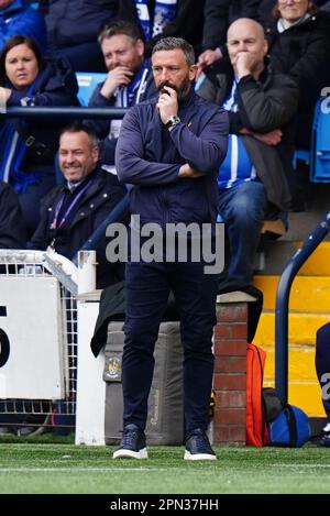 Derek McInnes, responsable de Kilmarnock, regarde pendant le match Cinch Premiership au BBSP Stadium Rugby Park, Kilmarnock. Date de la photo: Dimanche 16 avril 2023. Banque D'Images