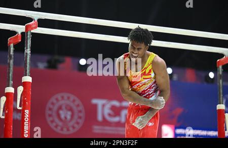 Antalya, Turquie. 16th avril 2023. Gymnastique: Championnat d'Europe, décision: Barres parallèles, hommes à la salle de sport d'Antalya. Thierno Diallo d'Espagne est heureux. Diallo a remporté le bronze sur les barres parallèles. Credit: Marijan Murat/dpa/Alamy Live News Banque D'Images