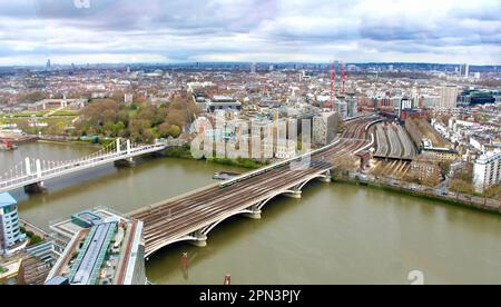 Vue panoramique sur Londres depuis le sommet de la cheminée de la station électrique de Battersea 109 Banque D'Images