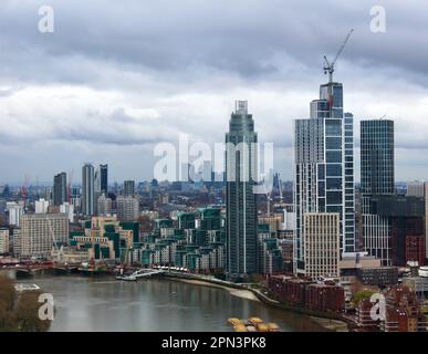 Vue panoramique sur Londres depuis le sommet de la cheminée de la station électrique de Battersea 109 Banque D'Images