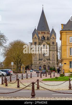 Paysage autour du Temple neuf, église protestante de Metz située en France Banque D'Images