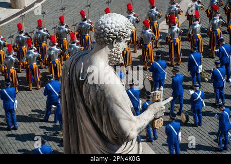 09 avril 2023 - Vatican : le Pape François préside la Sainte Messe et la Bénédiction Urbi et Orbi, le dimanche de Pâques à Saint La place de Pierre... © Andrea Sabbadini Banque D'Images