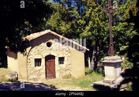 Tourtour a appelé le village dans le ciel de la Provence Banque D'Images