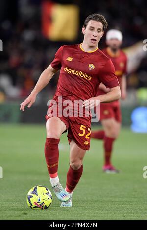 Rome, Italie. 16th avril 2023. Edoardo Bove d'AS Roma pendant la Serie Un match de football entre AS Roma et Udinese Calcio au stade Olimpico à Rome (Italie), 16 avril 2023. Credit: Insidefoto di andrea staccioli/Alamy Live News Banque D'Images