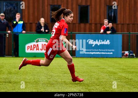 Teesside, Royaume-Uni. 16 avril 2023. Les Rodgers Amber de Middlesbrough, photographiés comme le Middlesbrough Women FC, ont joué le Barnsley Women’s FC dans la FA Women’s National League Division One North. Les visiteurs ont gagné 0-2 au Map Group UK Stadium à Stockton-on-Tees malgré une bonne performance de la part de la maison. Crédit : Teesside Snapper/Alamy Live News Banque D'Images