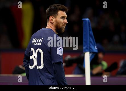 Paris, France. 15th avril 2023. Lionel Messi du PSG lors du championnat de France Ligue 1, match de football entre Paris Saint-Germain (PSG) et RC Lens on 15 avril 2023 au stade du Parc des Princes à Paris, France - photo Jean Catuffe/DPPI crédit: DPPI Media/Alay Live News Banque D'Images