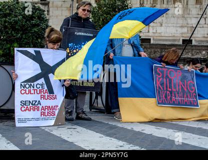 Rome, Italie. 16th avril 2023. Manifestation de l'Association chrétienne des Ukrainiens en Italie contre la guerre en Ukraine (photo de Patrizia Corteltessa/Pacific Press) Credit: Pacific Press Media production Corp./Alay Live News Banque D'Images